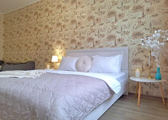 Синя Квартира. Мережа Alex Apartments. Цілодобове Безконактне Заселення 24-7