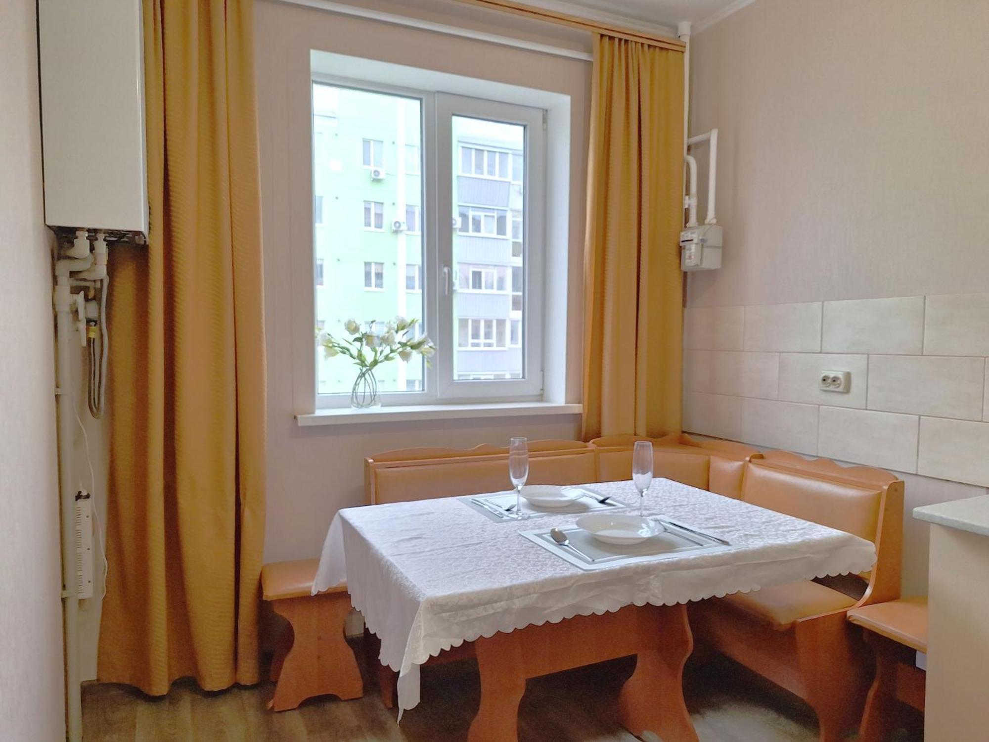 синя квартира. мережа Alex Apartments. цілодобове безконактне заселення 24-7 Апартаменты Полтава