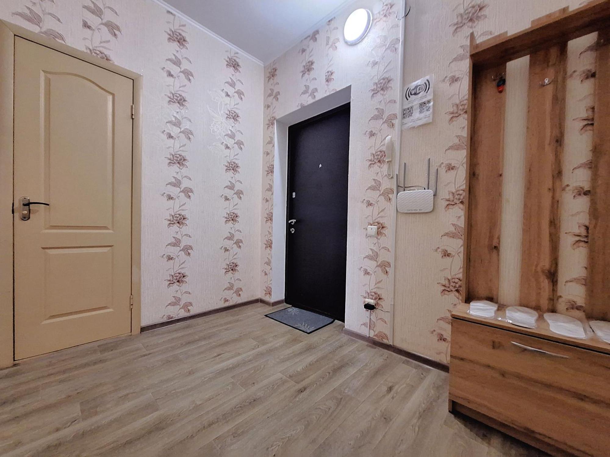 синя квартира. мережа Alex Apartments. цілодобове безконактне заселення 24-7 Апартаменты
