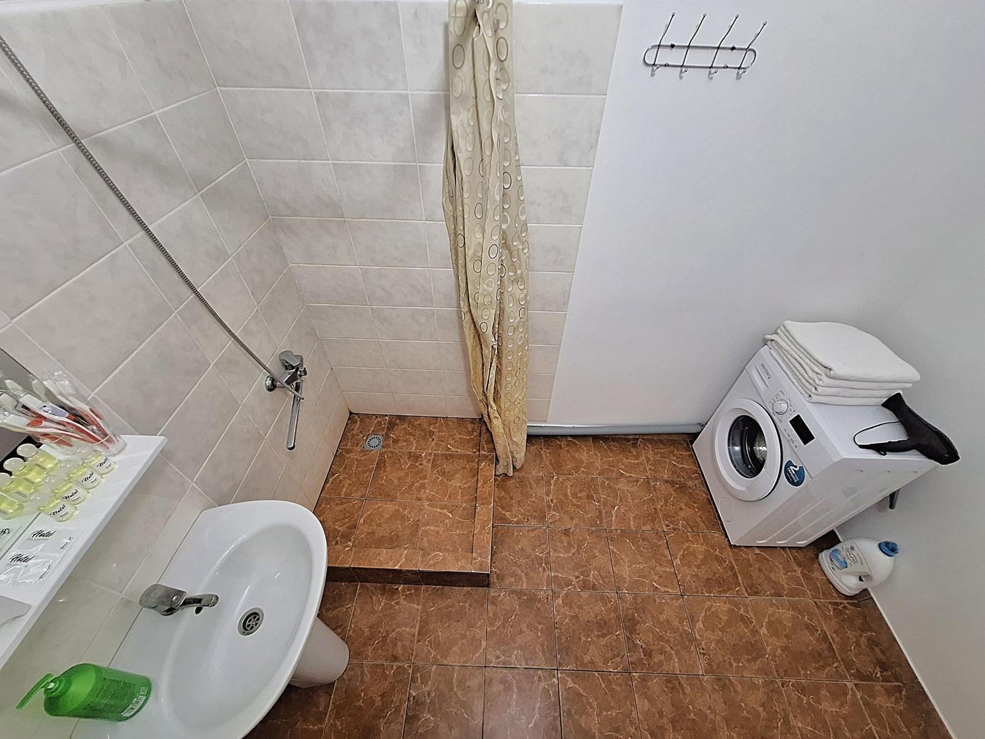 Апартаменты синя квартира. мережа Alex Apartments. цілодобове безконактне заселення 24-7 *
