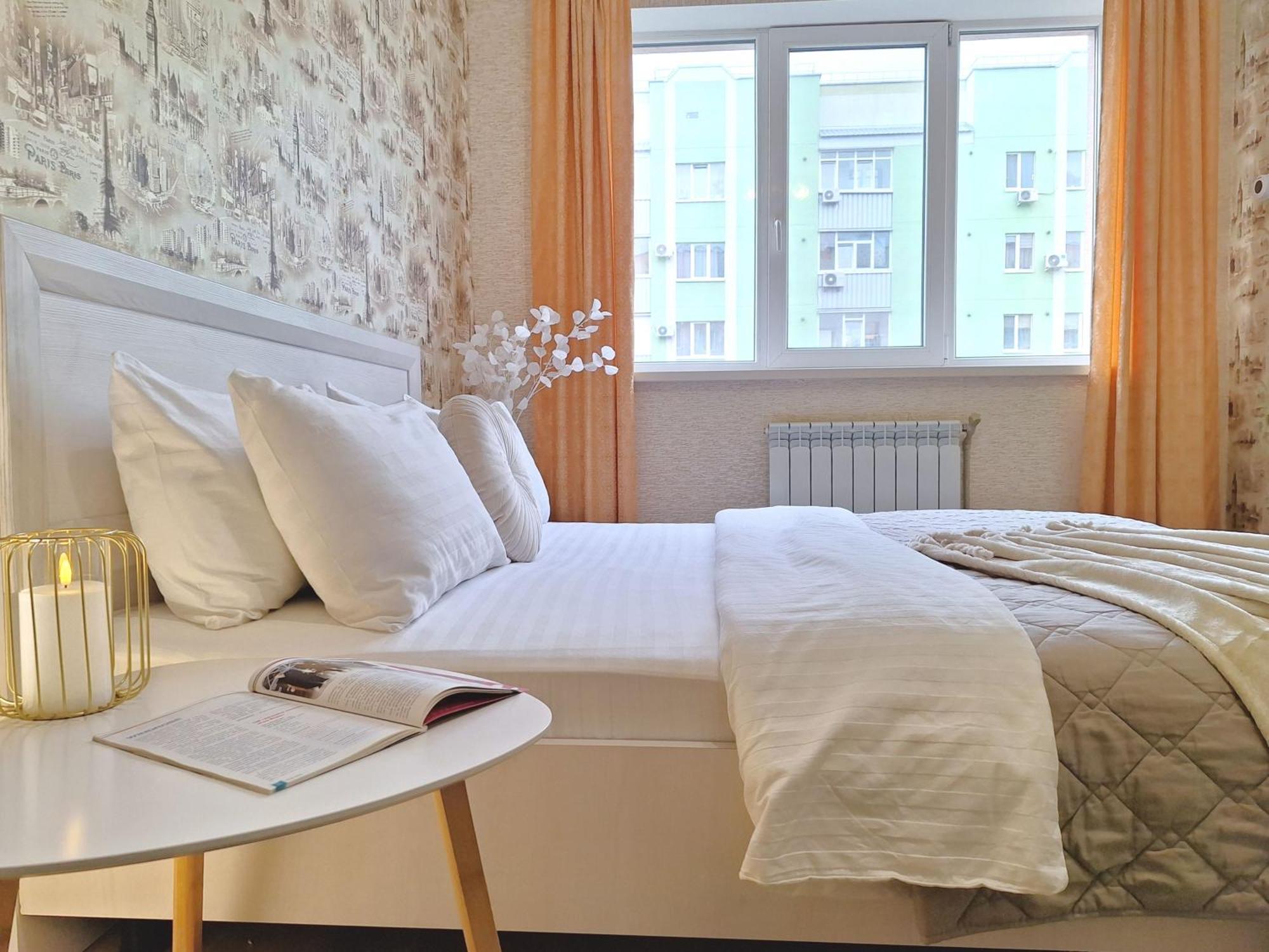 синя квартира. мережа Alex Apartments. цілодобове безконактне заселення 24-7 Апартаменты *
